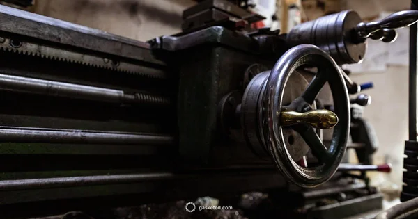 Gasket vs O-Ring - Gasketed